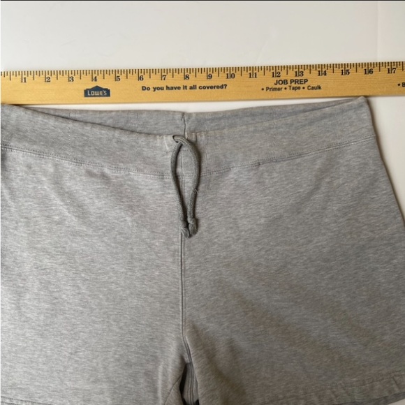 GAP Stretch Shorts | Gap Sport Grey Drawstring Shorts Size Small - Picture 5 of 11